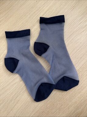 Bombas Navy Sheer Socks (NWOT)